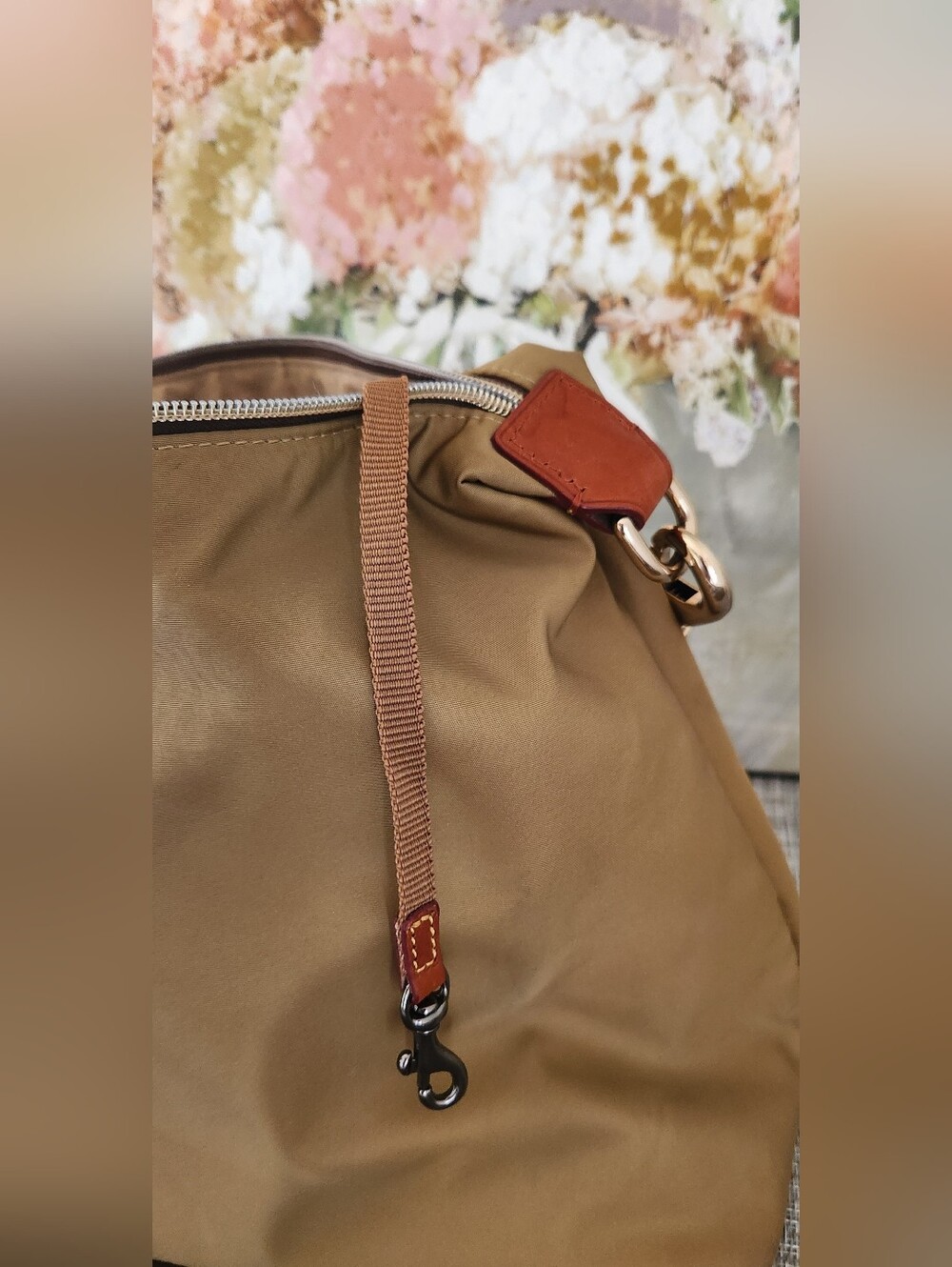 Dooney & Bourke Tan Shoulder Bag with Brown Strap - Picture 6 of 10